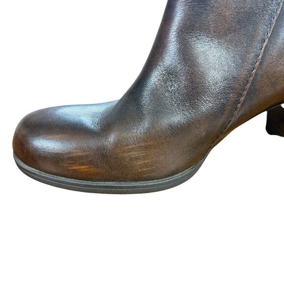 Born Jeana Womens Distressed Brown Chunky High Heel Boots Booties Shoes sz 7 M - Picture 5 of 16